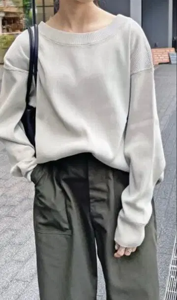 스픽앤스팬 풀오버 베이지