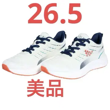러닝화 화이트/네이비 26.5 가격 인하 가능