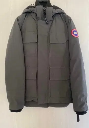 CANADA GOOSE 그레이 다운 자켓