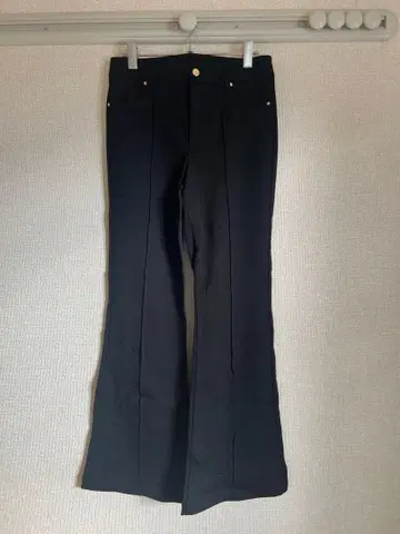 ZARA 블랙 플레어 팬츠