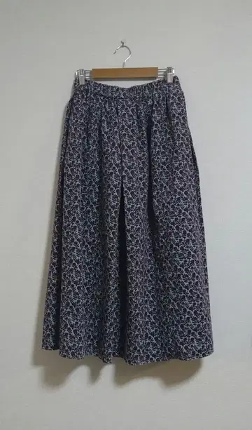 택 포함 미사용 카구레 리버티 프린트 코듀로이 롱 스커트