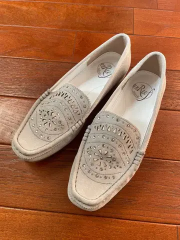 새상품 그레이 스웨이드 슬립온 여성용