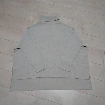 이에나 울 캐시미어 와이드 터틀넥 풀오버