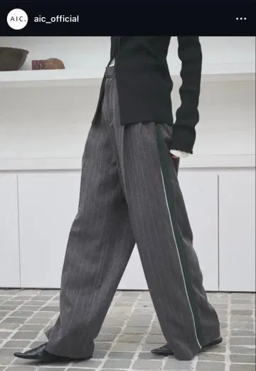 AIC. 스트라이프 와이드 팬츠 그레이