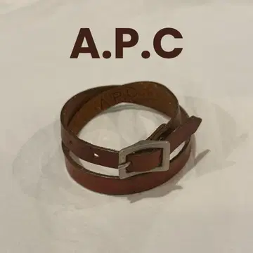 A.P.C. 아페쎄 가죽 버클 랩 팔찌