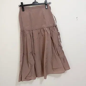 질 바이 질 스튜어트 리본 디자인 플레어 스커트