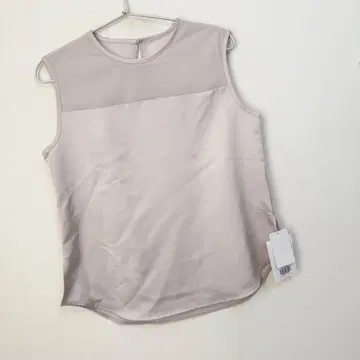 아푸와이저 리셰 새틴 절개 블라우스