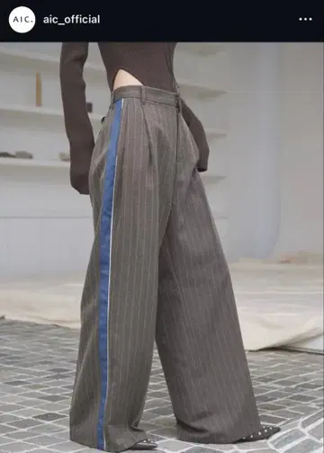 AIC. 스트라이프 와이드 팬츠