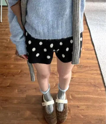 도트 니트 숏팬츠