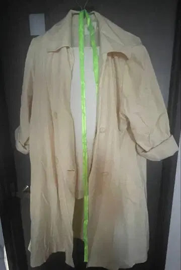 아이나나 코스프레 베이지 트렌치코트