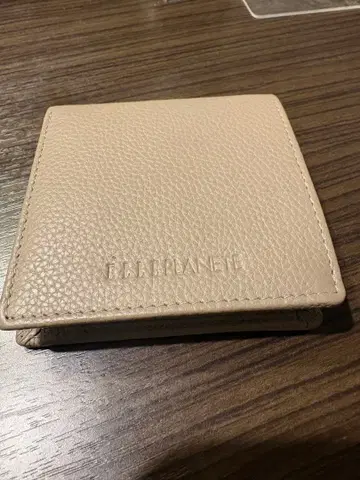 ELLE 베이지 두 접이식 지갑