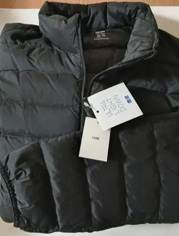 [ 새상품 택 포함 ] 유니클로 울트라 라이트 다운 자켓 블랙 XL