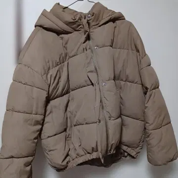 브라운 후드 부착 숏 패딩 자켓