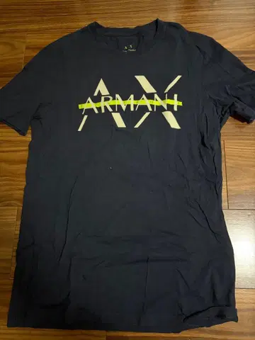 Armani Exchange 네이비 T셔츠