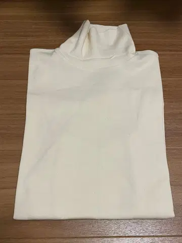 새상품! 프리스틴 터틀넥