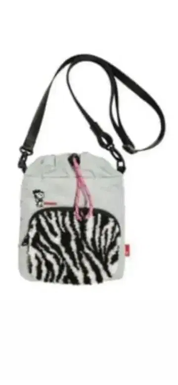 택 포함 새상품 루트토트 x 스누피 숄더백 제브라 보아