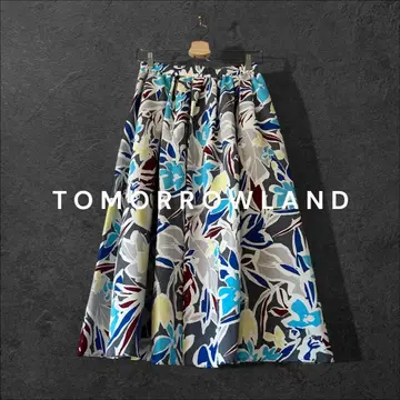 투모로우랜드 플라워 꽃무늬 올 패턴 턱 개더 플레어 스커트 티어드