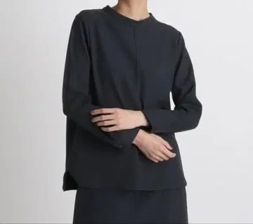 [INDIVI] 샴브레이 하이넥 블라우스