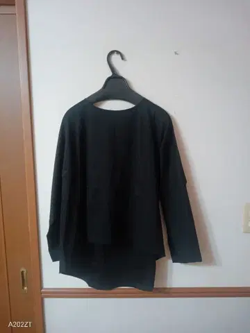 야마다야 Aga NORITAKE 블랙 긴팔 상의 백 오픈