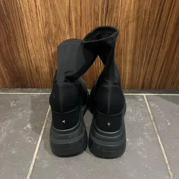 YELLO 블랙 웨지솔 부츠