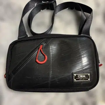 SEAL 오거나이저 숄더백 블랙 레드