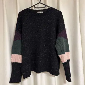 KOFTA 코프타 컬러 블록 니트 스웨터 긴팔