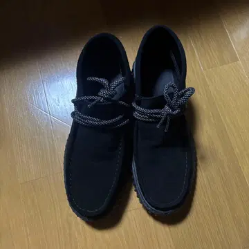 Clarks GORE-TEX 블랙 스니커즈