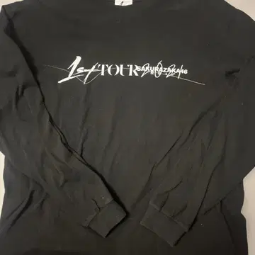 1st TOUR 사쿠라자카46 긴팔 티셔츠 L