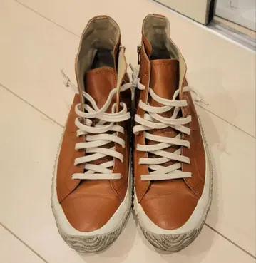 SPINGLE MOVE 브라운 하이컷 스니커즈 L