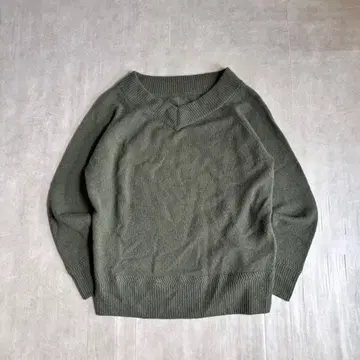 nano BASE 캐시미어 100% V넥 스웨터 카키 캐주얼