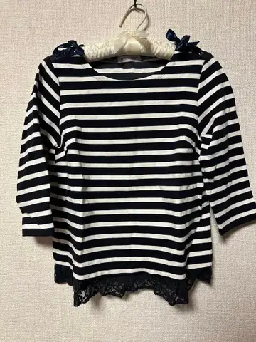 [ PEYTON PLACE ] 스트라이프 패턴 7부 소매 상의