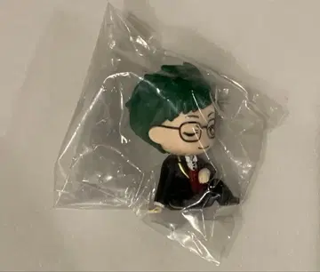 트위스테 어깨 쿵 하츠라비율 기숙사 트레이 클로버