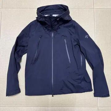 DESCENTE 마운틴 파카 O 블랙