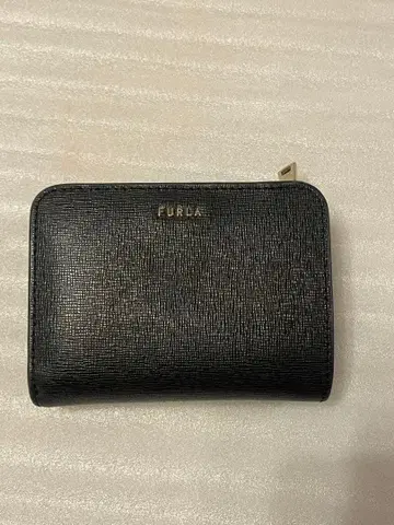 FURLA 블랙 접이식 지갑
