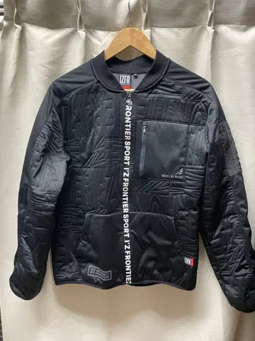 I'Z FRONTIER 핑 소닉 윈드 블록 방한 자켓/M 사이즈