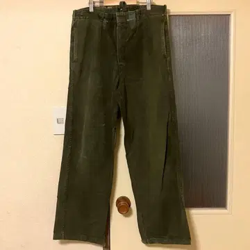 밀리터리 군복 밑단 올풀림 있음