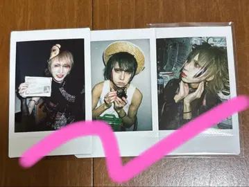 30.1g의 오산 미즈타 마리 폴라로이드 3장 세트