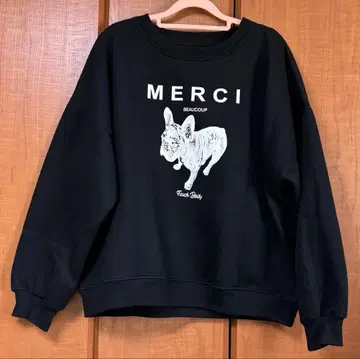 FUTIER LAND 블랙 맨투맨