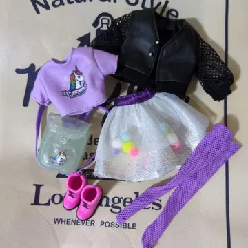 해시태그 리카짱 옷 갈아입기 의류