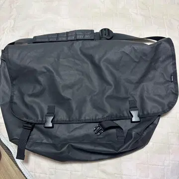 PACKING 포장 숄더백