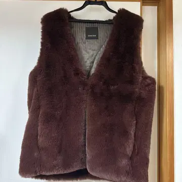 ROSE BUD 브라운 베스트