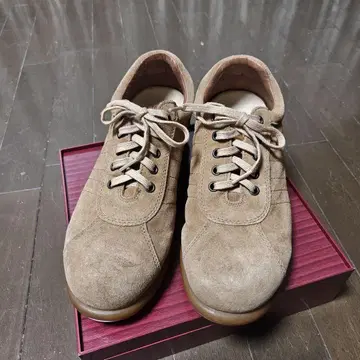 CAMPER 캠퍼 베이지 ( 연한 갈색 ) 스웨이드 스니커즈 사이즈 41