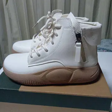 [ 새상품 ] 화이트 하이컷 스니커즈 ( 사이드 지퍼 )