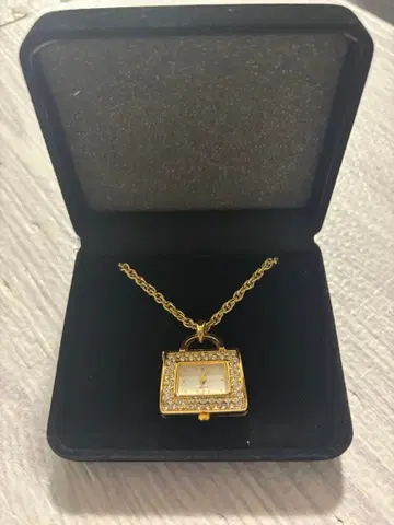 큐빅 펜던트 워치 목걸이 골드 컬러