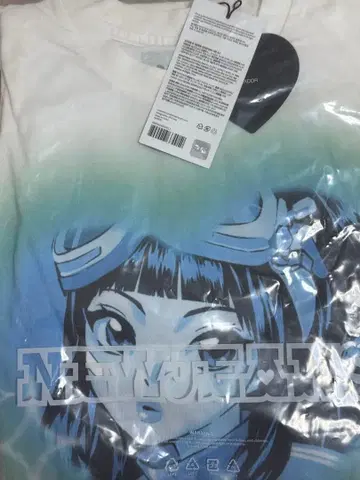 NewJeans 혜인 T셔츠 get up