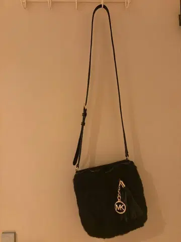 마이클코어스 숄더백