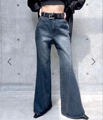 PAGEBOY 슬림 레그 플레어 데님