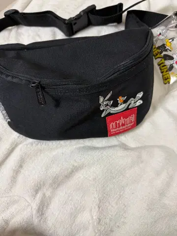 맨해튼 포티지 바디백 루니툰