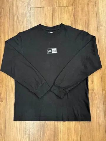 NEW ERA 긴팔 티셔츠 S 사이즈