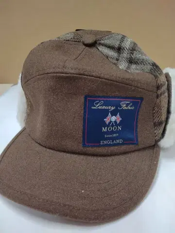 MOON 플라이트 캡 브라운 체크